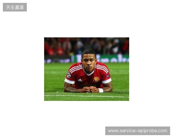 队长风范，曼联落后时B费利用肖疗伤时间来回指导大部分队友