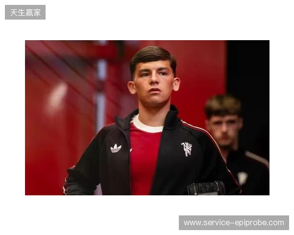 曼联青训教练：莱西踢球心智愈发成熟，跟一线队训练提升了他